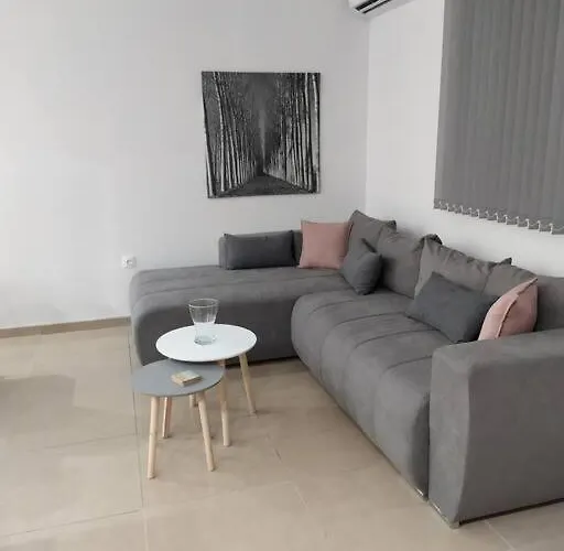 Anchors Aweigh 4-apartment Next To The Sea Appartement *